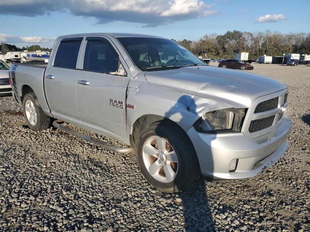 2015 RAM 1500 - Image 4