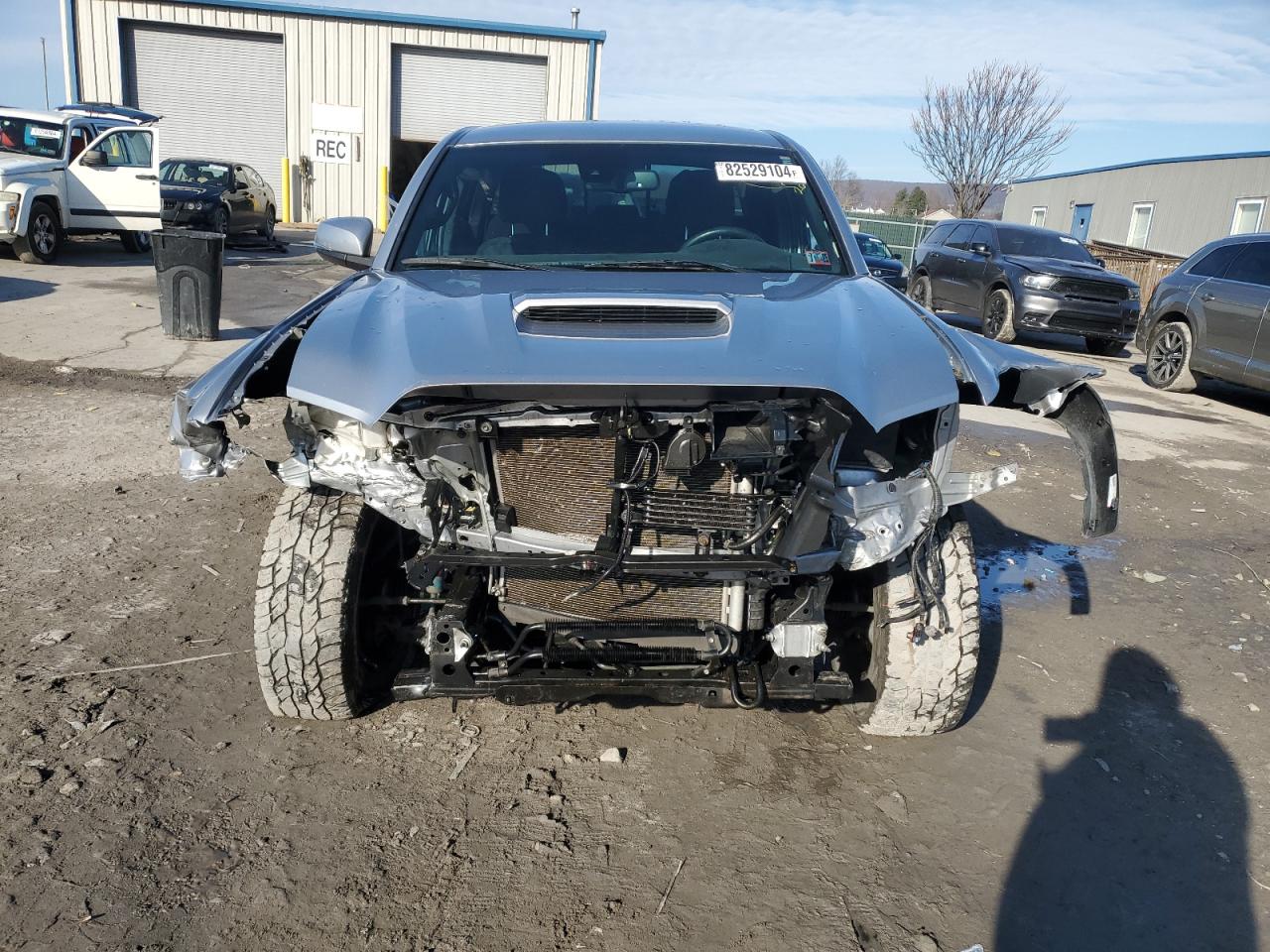 2018 Toyota Tacoma - Image 5