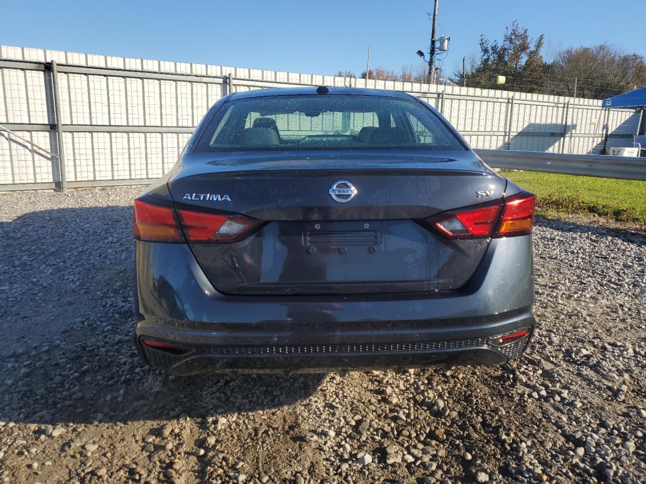2021 Nissan Altima - Image 6