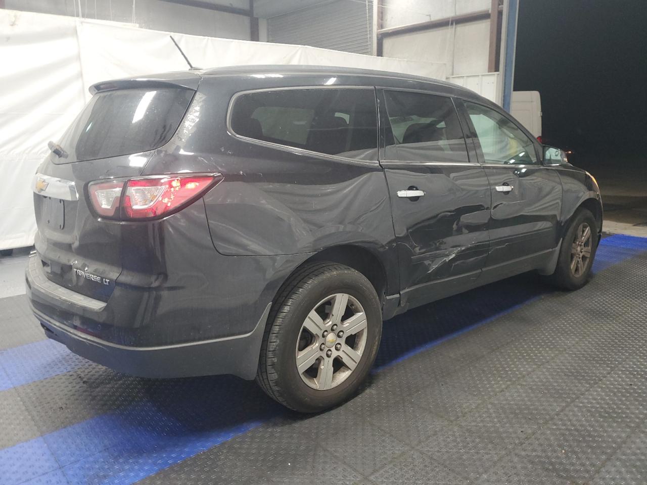 2014 Chevrolet Traverse - Image 3