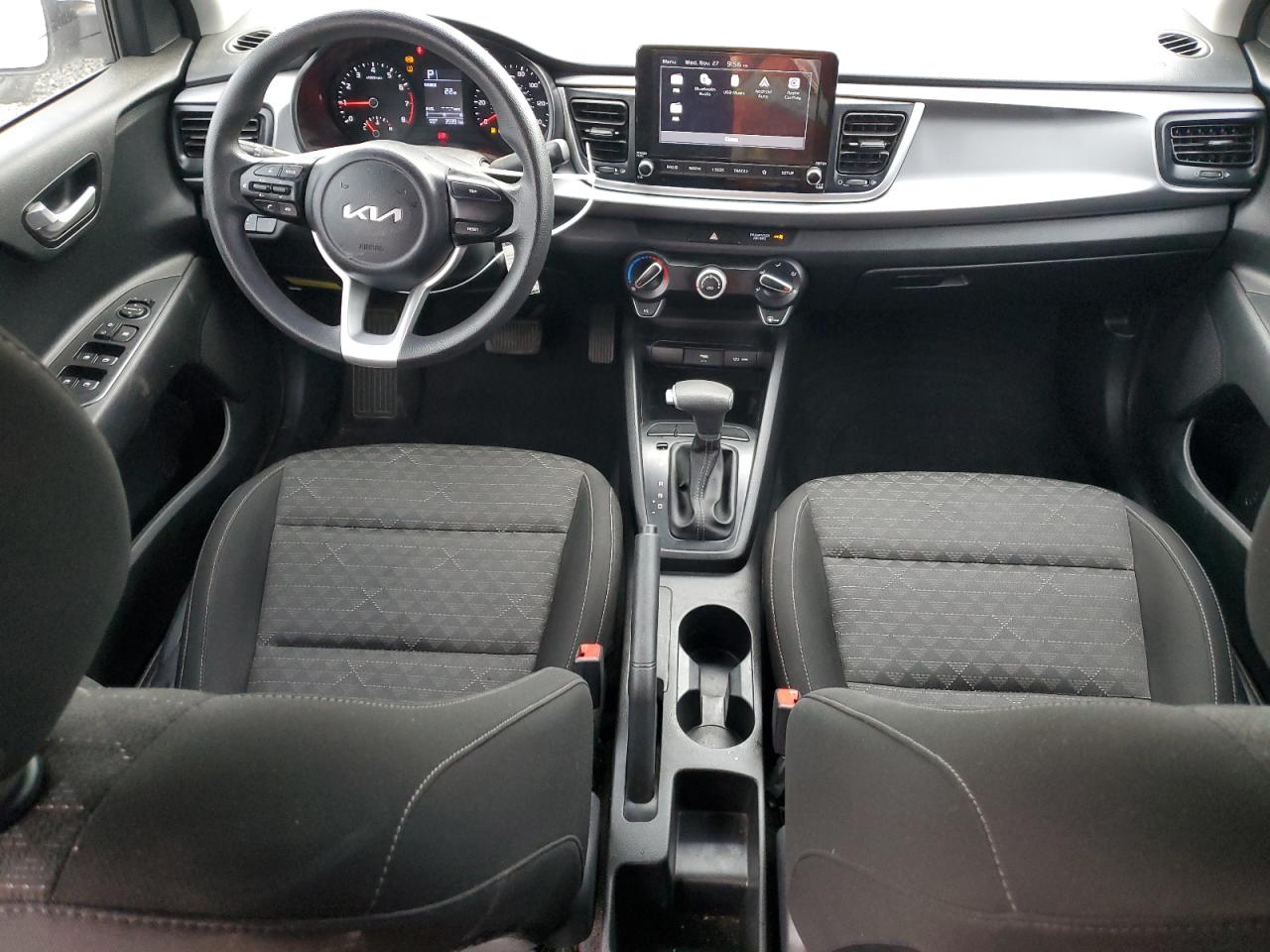 2023 Kia Rio - Image 8