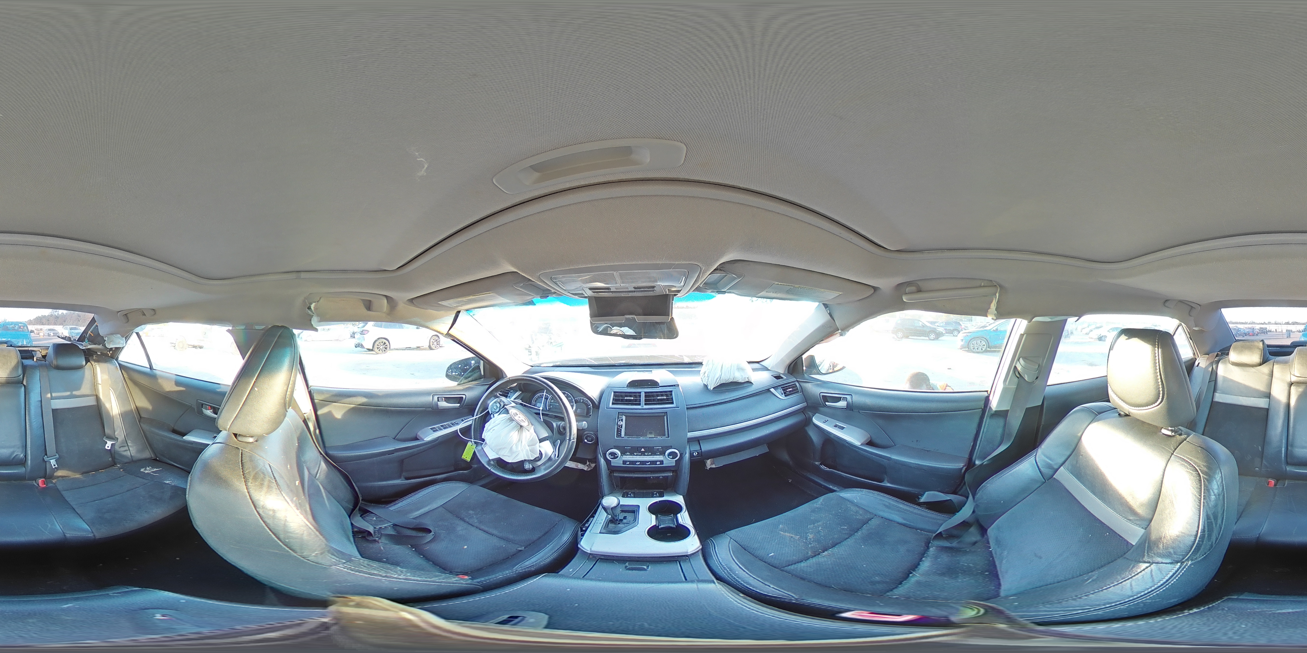 2012 Toyota Camry - Image 13