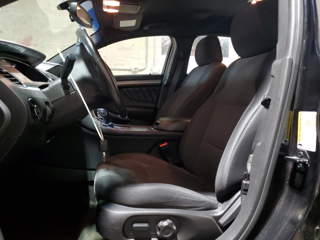 2016 Ford Taurus - Image 7