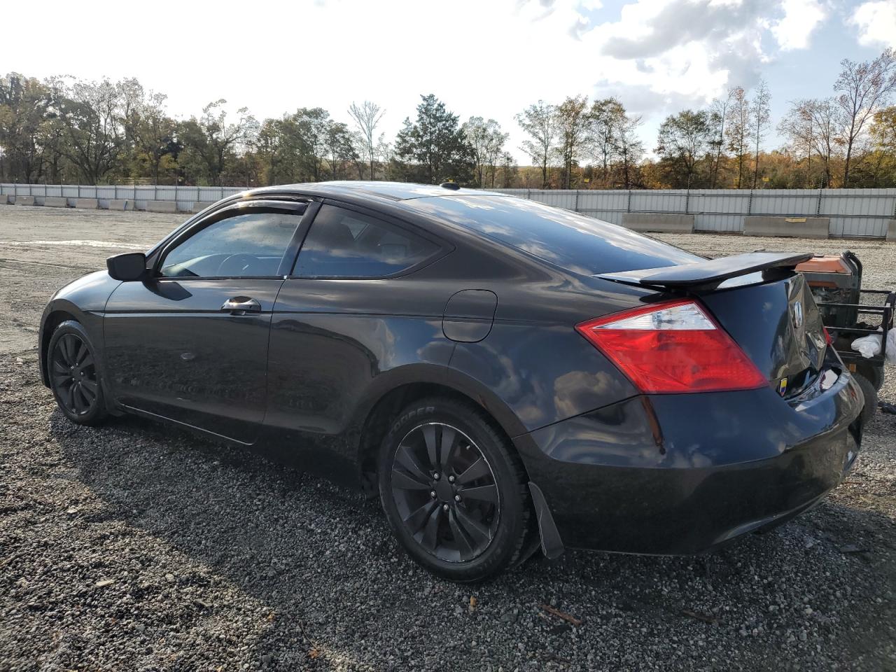 2009 Honda Accord - Image 2