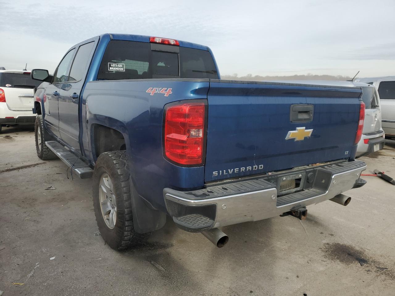 2015 Chevrolet Silverado - Image 2