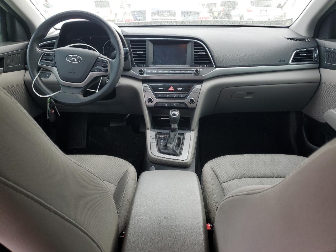 2017 Hyundai Elantra - Image 8