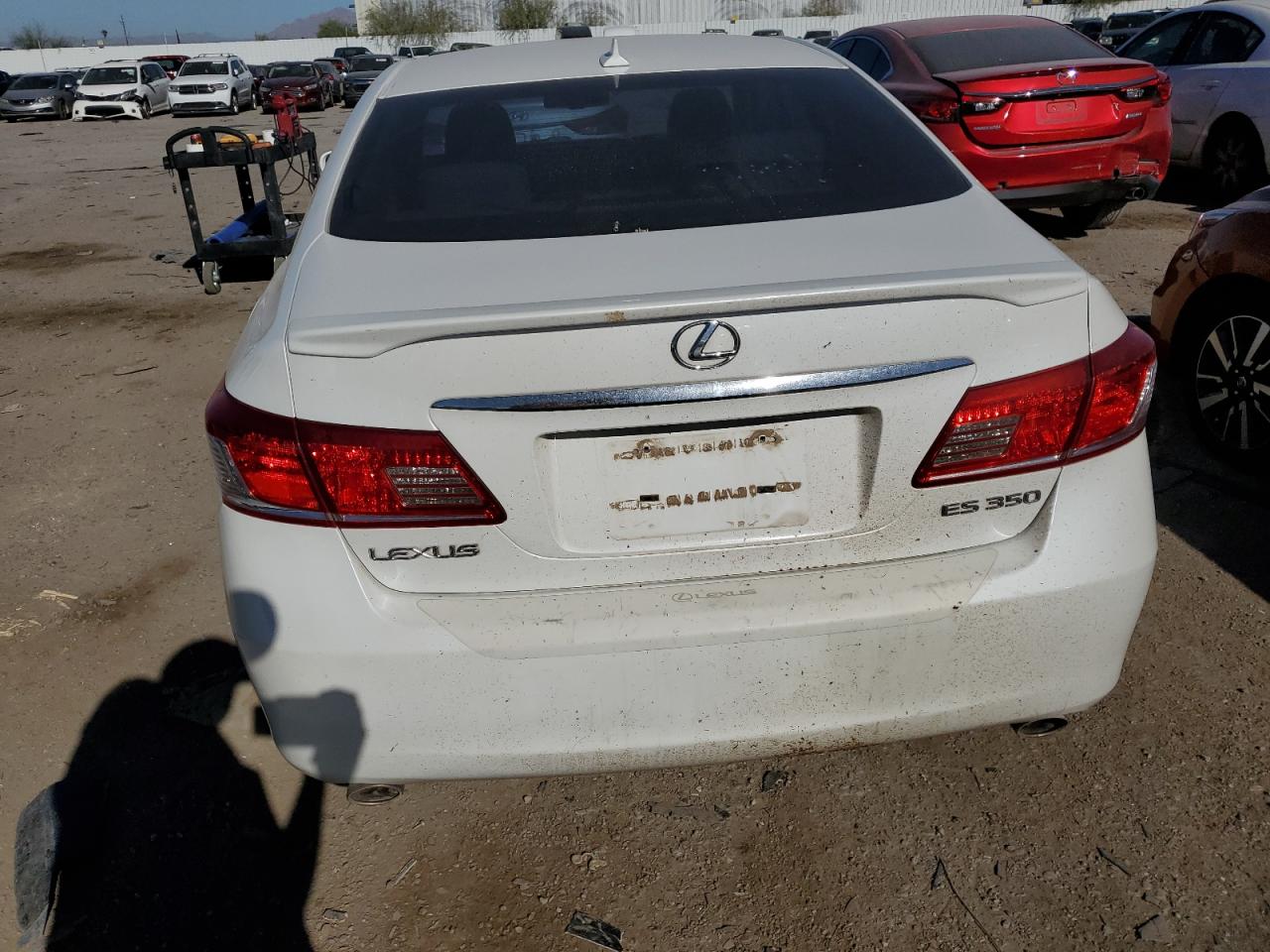 2010 Lexus ES - Image 6