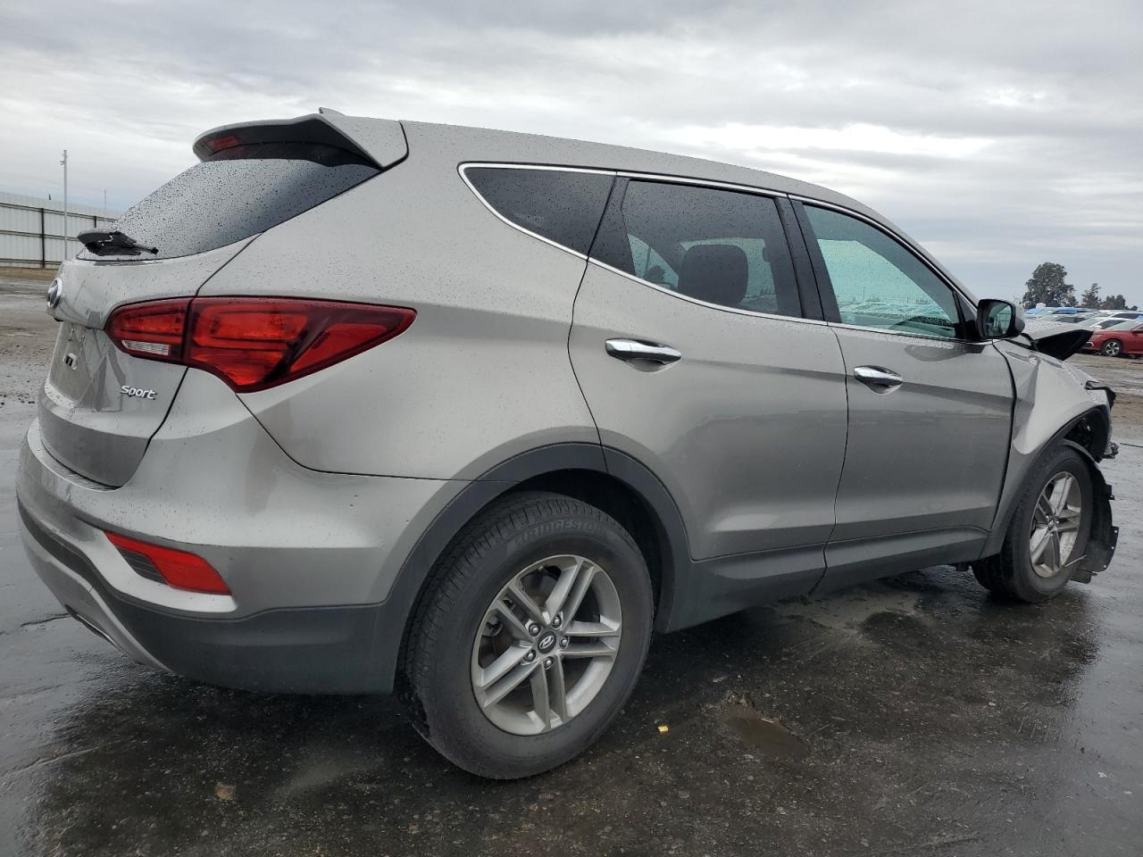 2017 Hyundai Santa Fe - Image 3