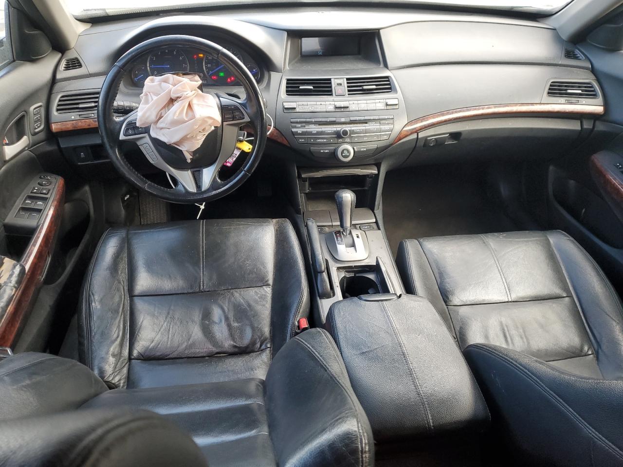 2011 Honda Accord - Image 8