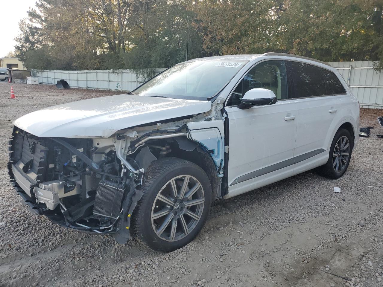 2017 Audi Q7 - Image 1