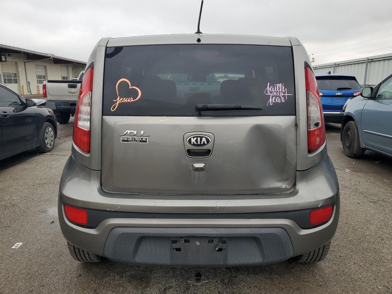 2013 Kia Soul + VIN: KNDJT2A66D7575646 Lot: 80555334