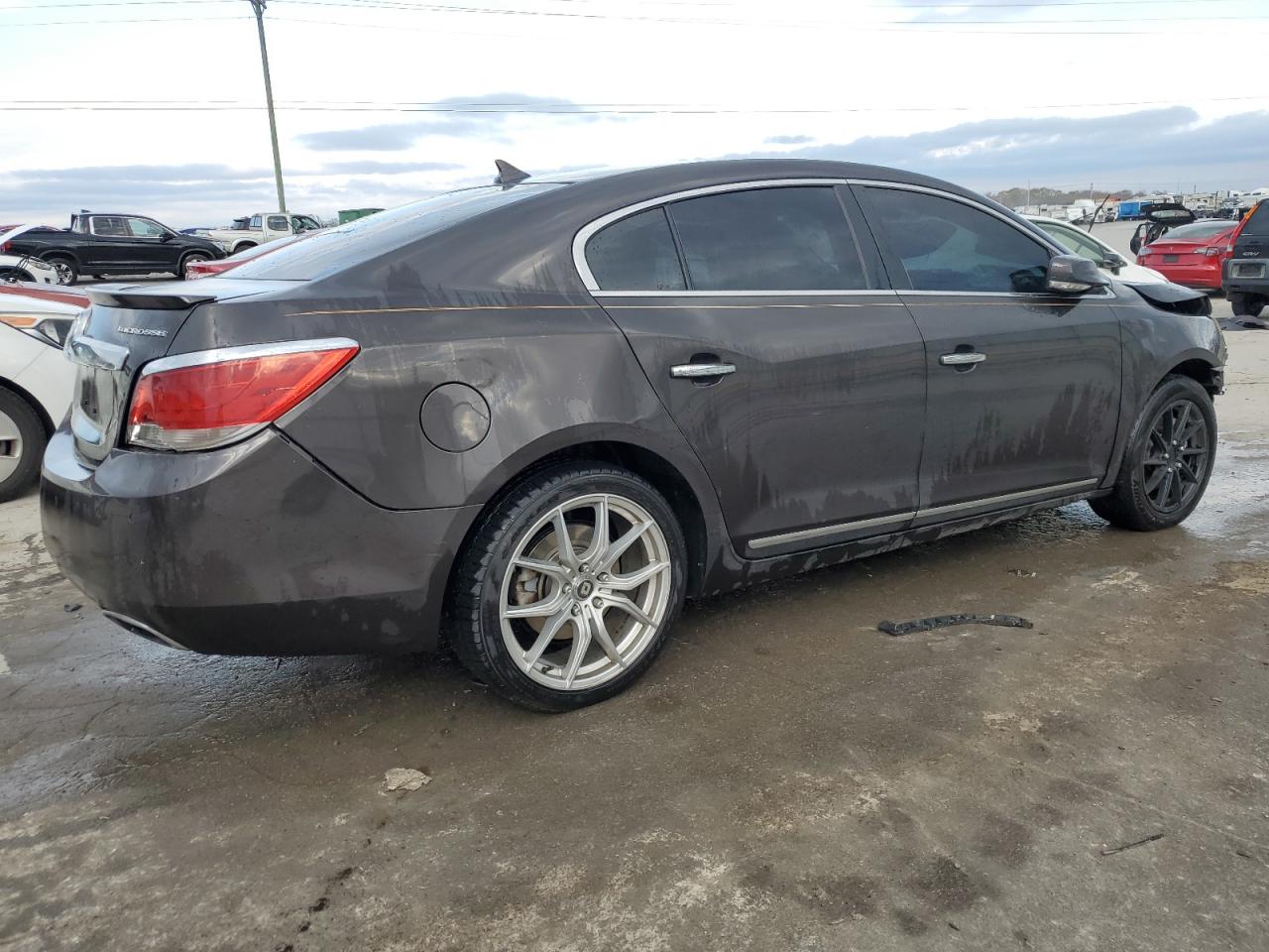 VIN 1G4GJ5G32DF225088 2013 BUICK LACROSSE no.3