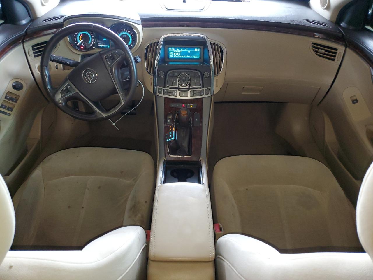 2010 Buick LaCrosse - Image 8