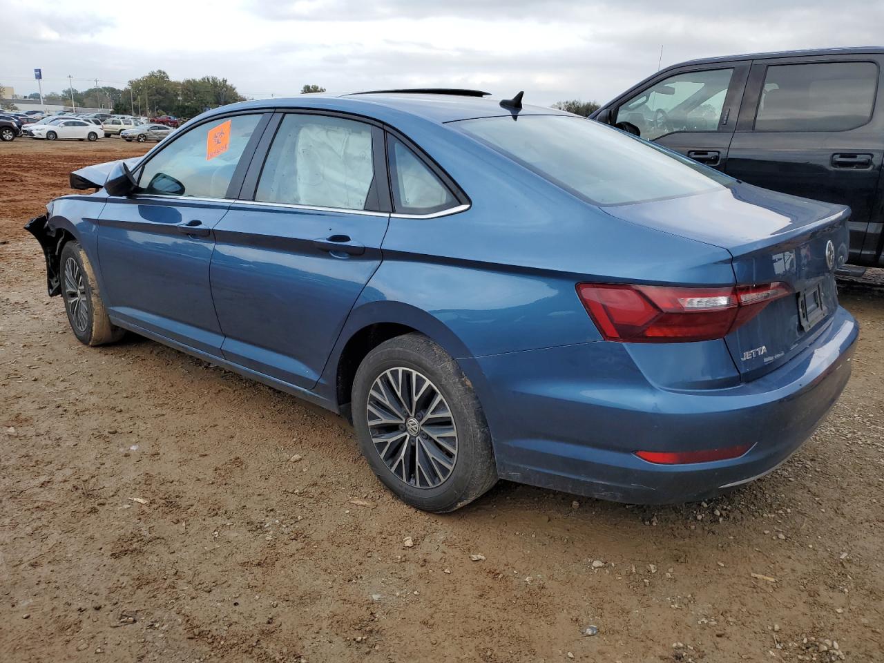 2020 Volkswagen Jetta - Image 2