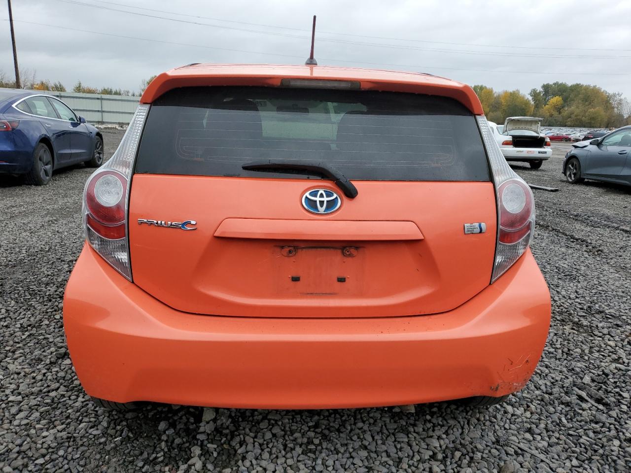 2013 Toyota Prius C VIN: JTDKDTB32D1039257 Lot: 79447294