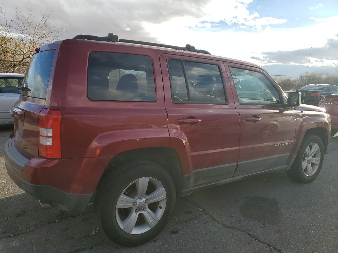 VIN 1C4NJRBB9HD114170 2017 JEEP PATRIOT no.3