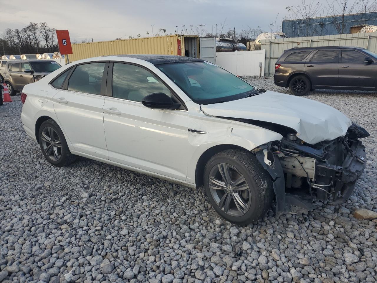 2019 Volkswagen Jetta - Image 4