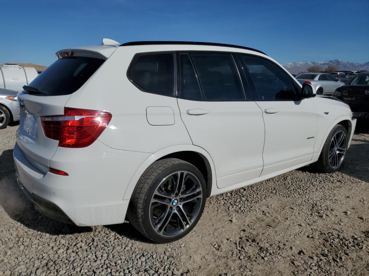 VIN 5UXWX7C5XF0K32716 2015 BMW X3 no.3