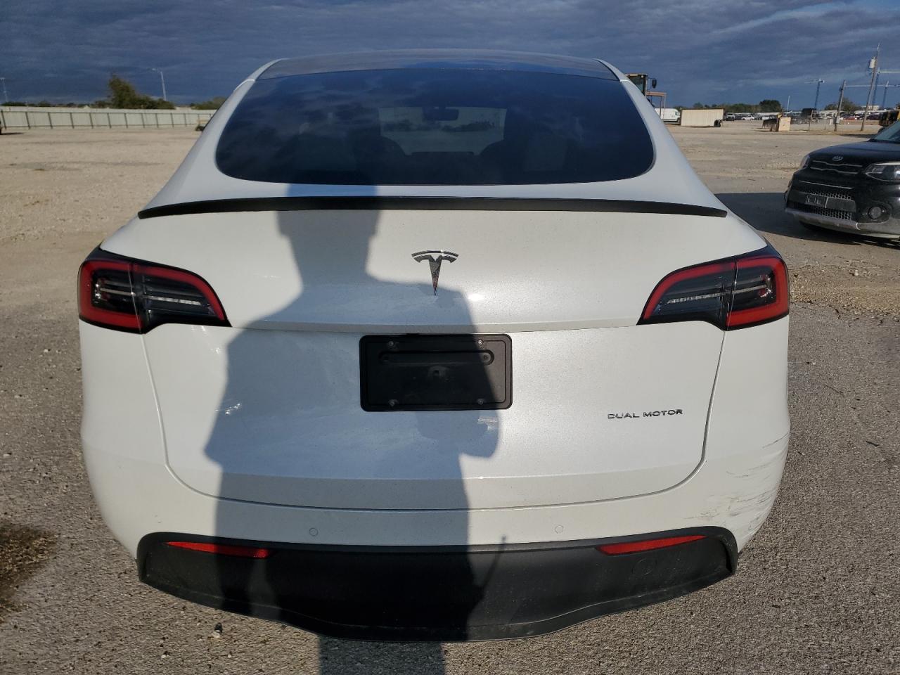 2021 Tesla Model Y VIN: 5YJYGDEE3MF081044 Lot: 79405684