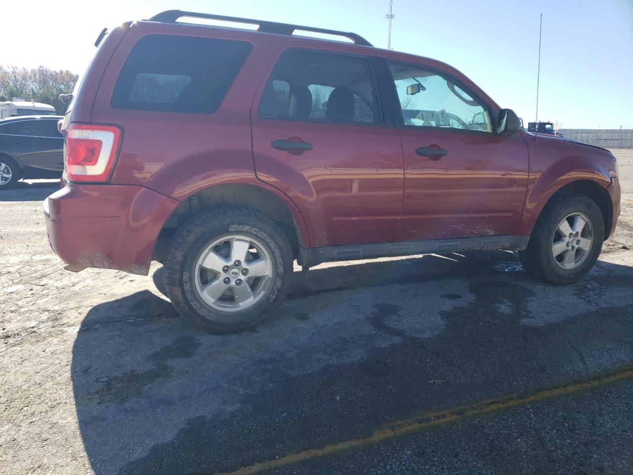 2010 Ford Escape - Image 3