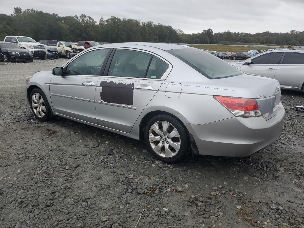 2009 Honda Accord - Image 2