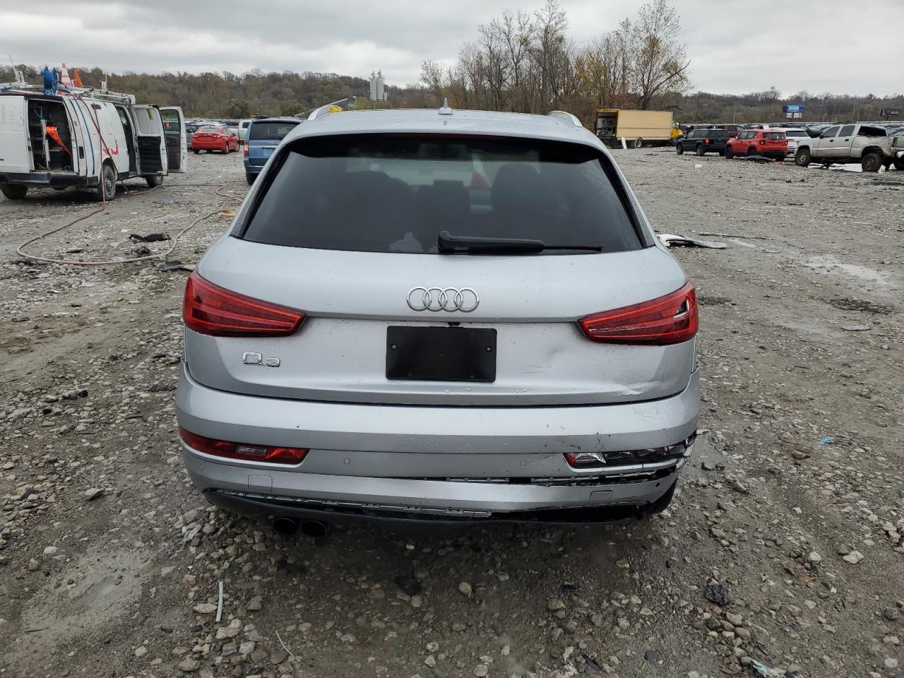 VIN WA1BCCFS9JR012326 2018 AUDI Q3 no.6