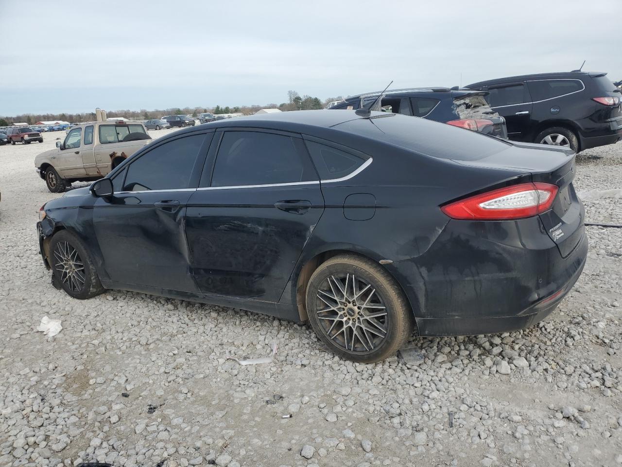 VIN 3FA6P0H7XGR221595 2016 FORD FUSION no.2