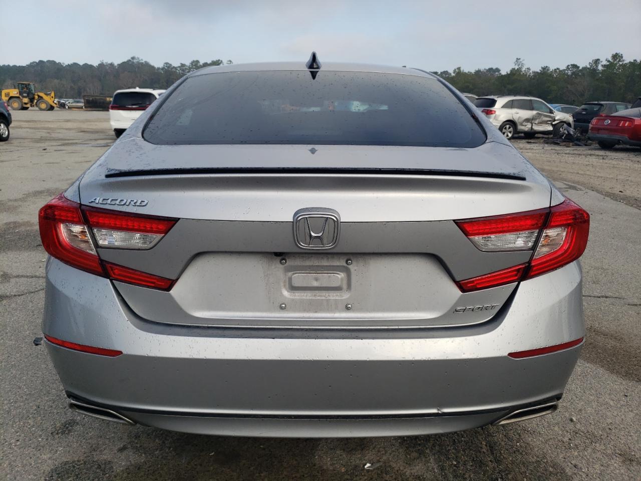 2022 Honda Accord - Image 6