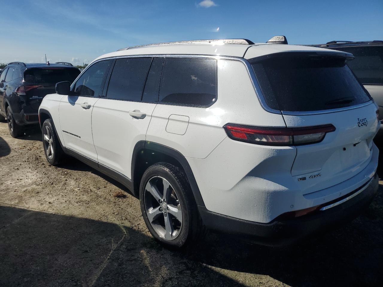 2021 Jeep Grand Cherokee - Image 2