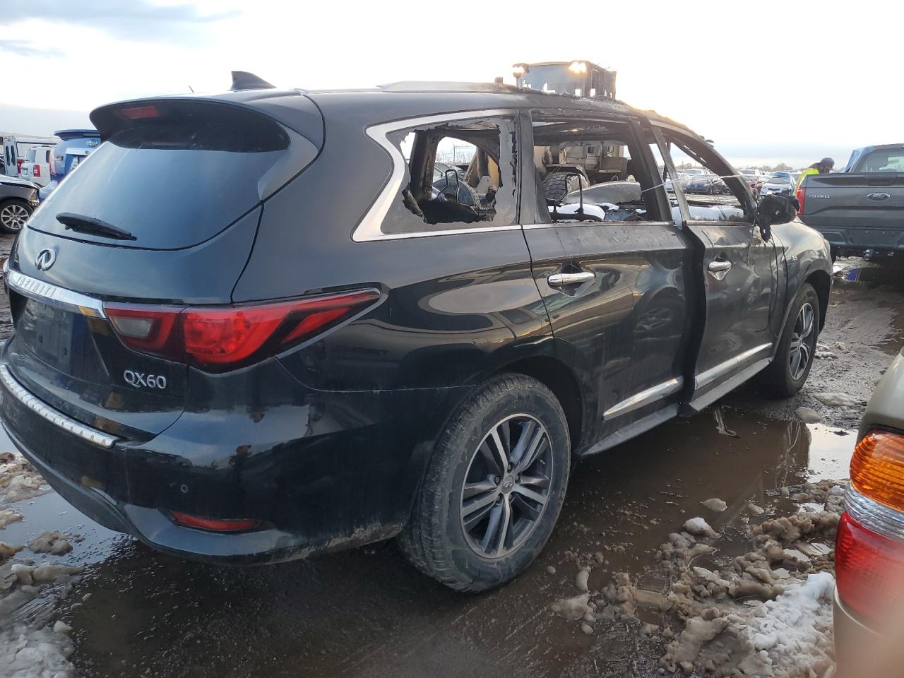 2019 Infiniti QX60 - Image 3