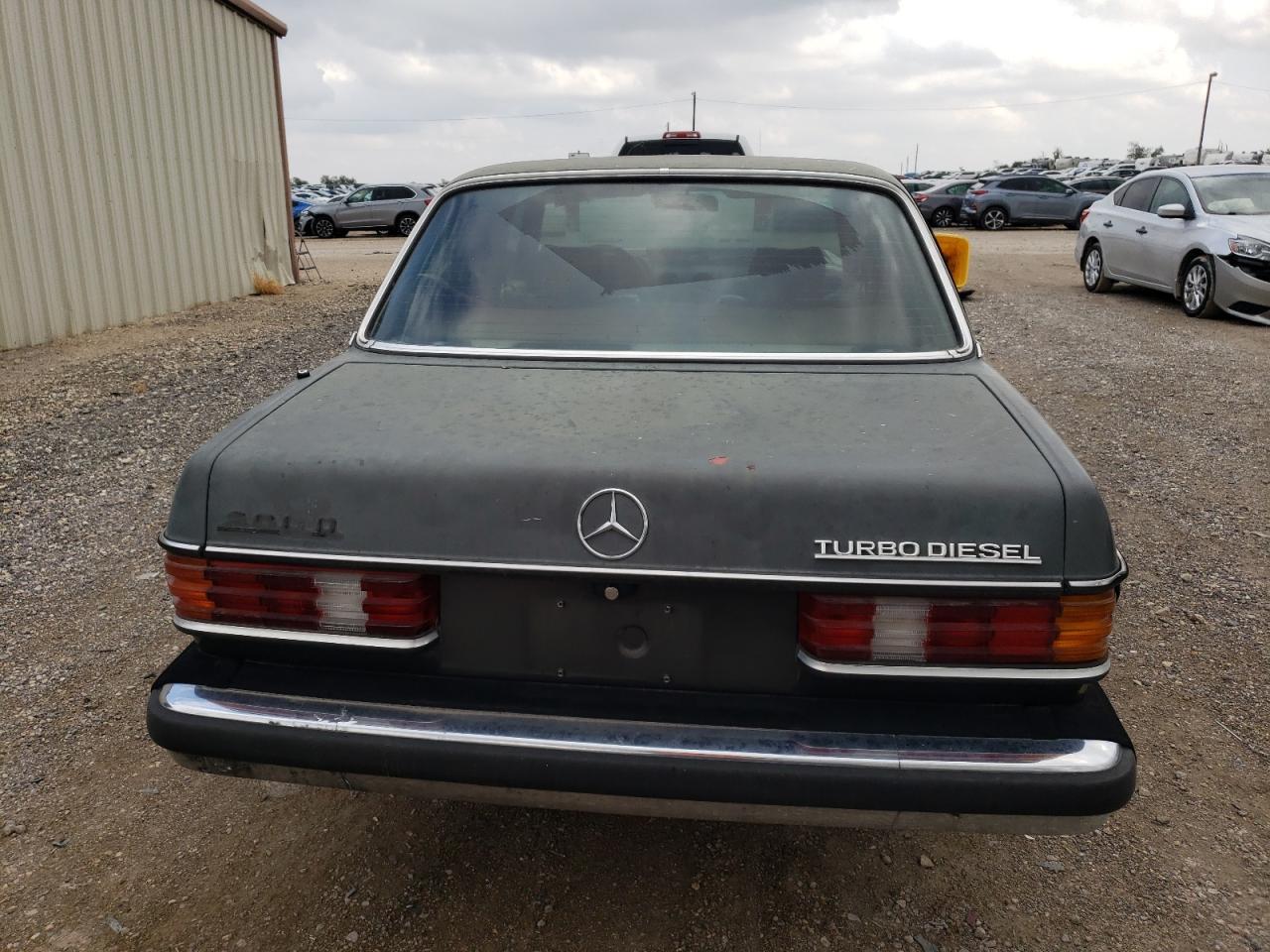 1984 Mercedes-Benz 300 Dt VIN: WDBAB33A6EA136928 Lot: 79703564