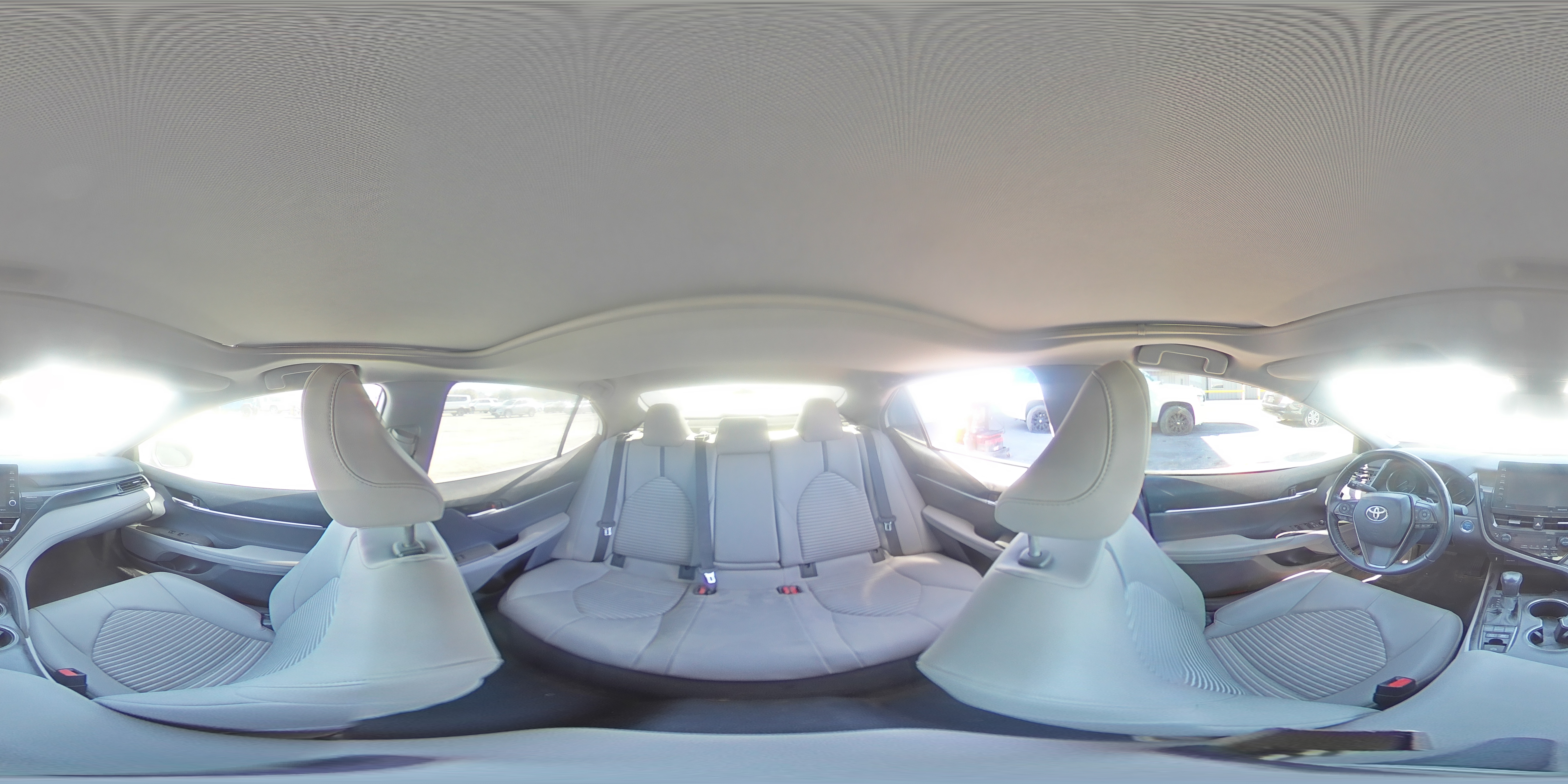 2022 Toyota Camry - Image 12