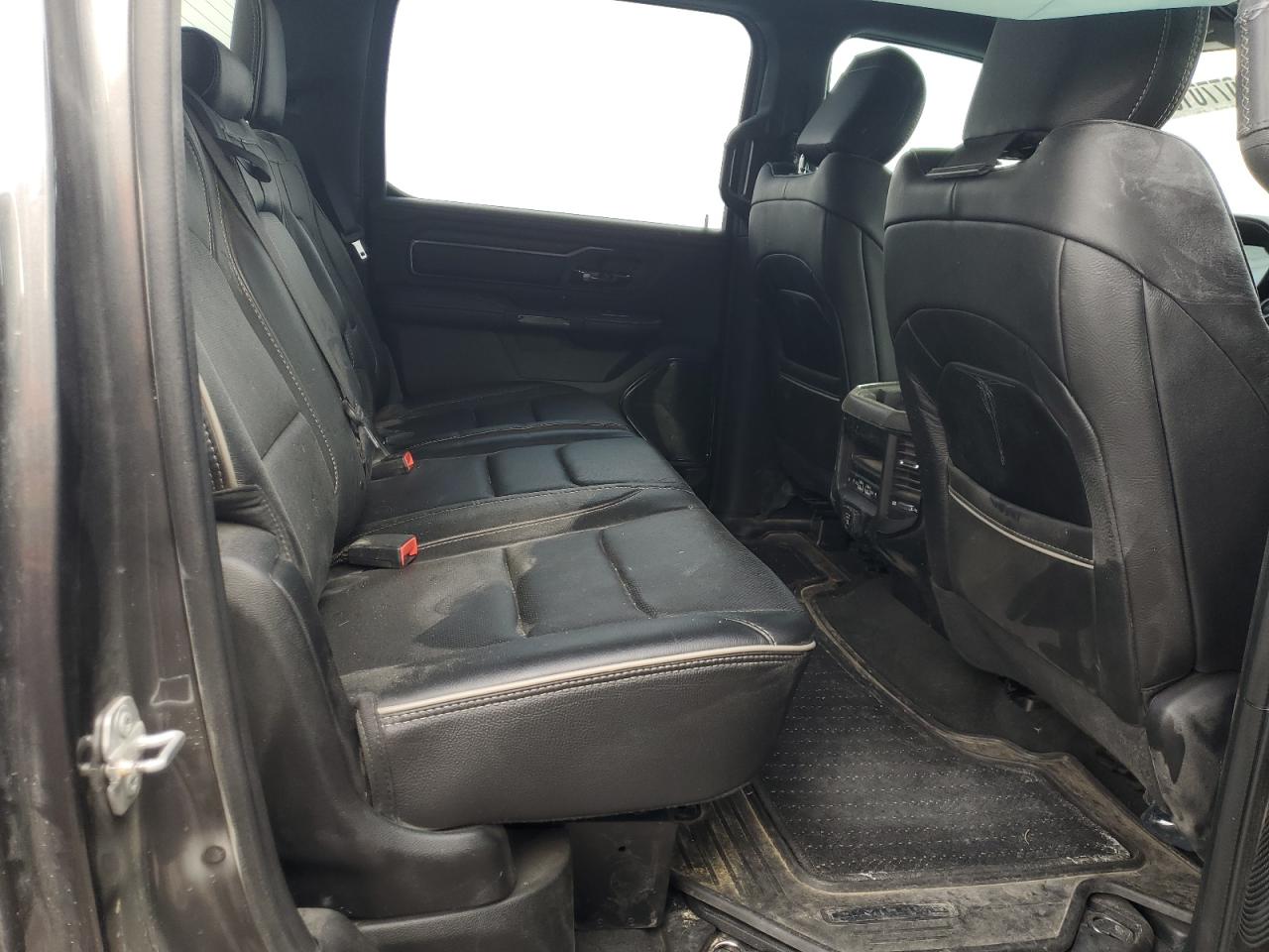 2022 RAM 1500 - Image 10