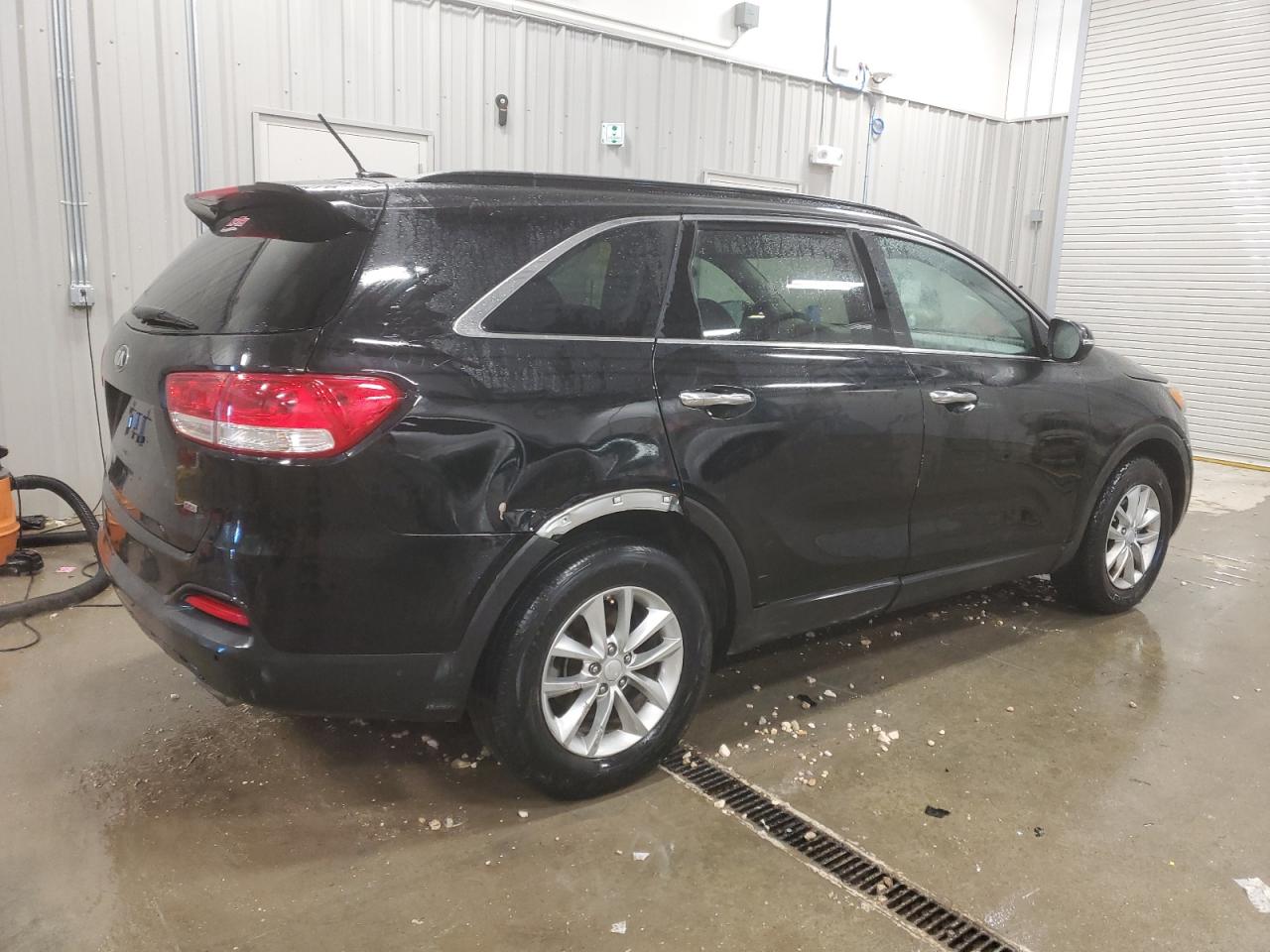 2016 Kia Sorento - Image 3