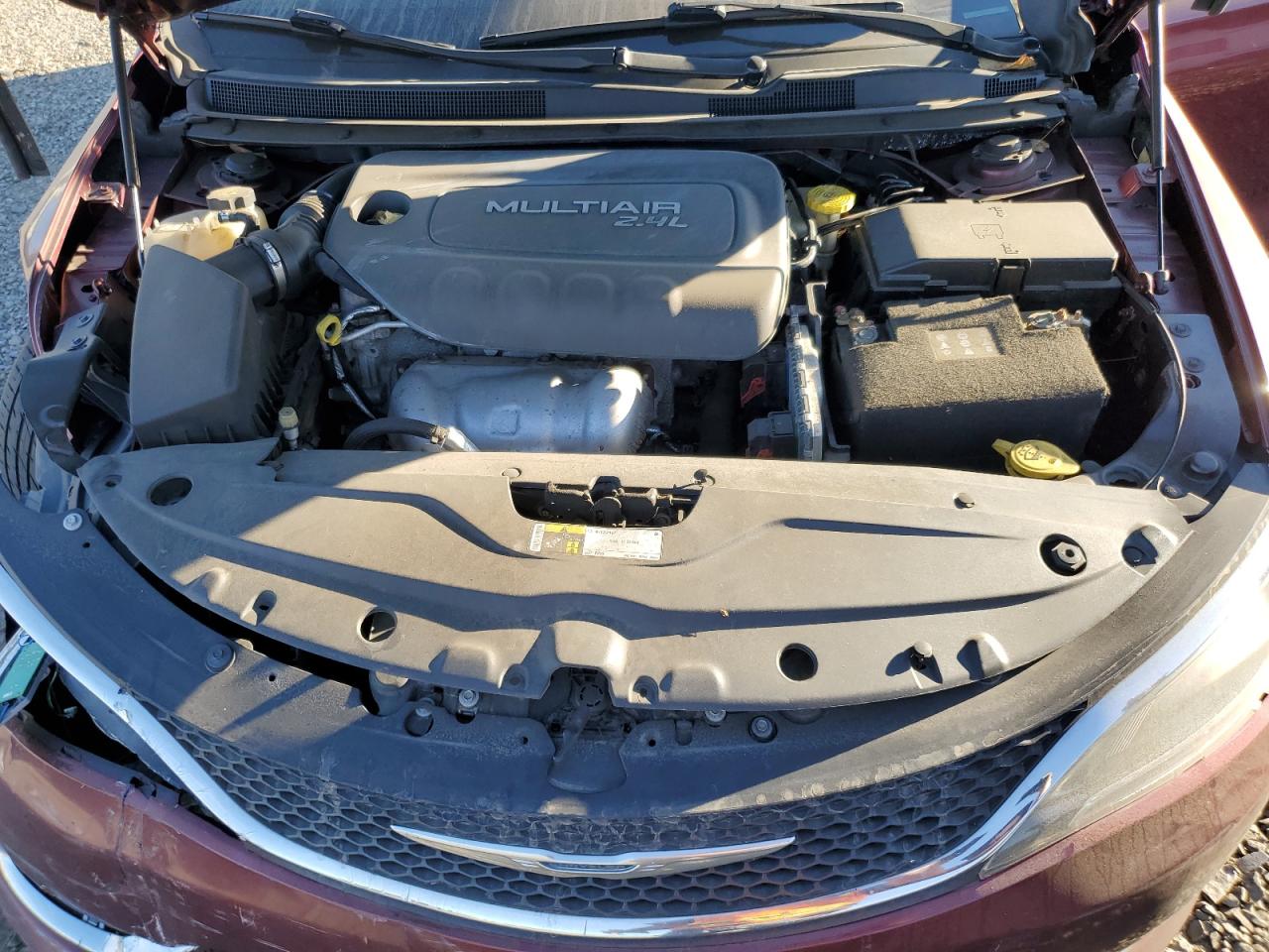 2015 Chrysler 200 - Image 13