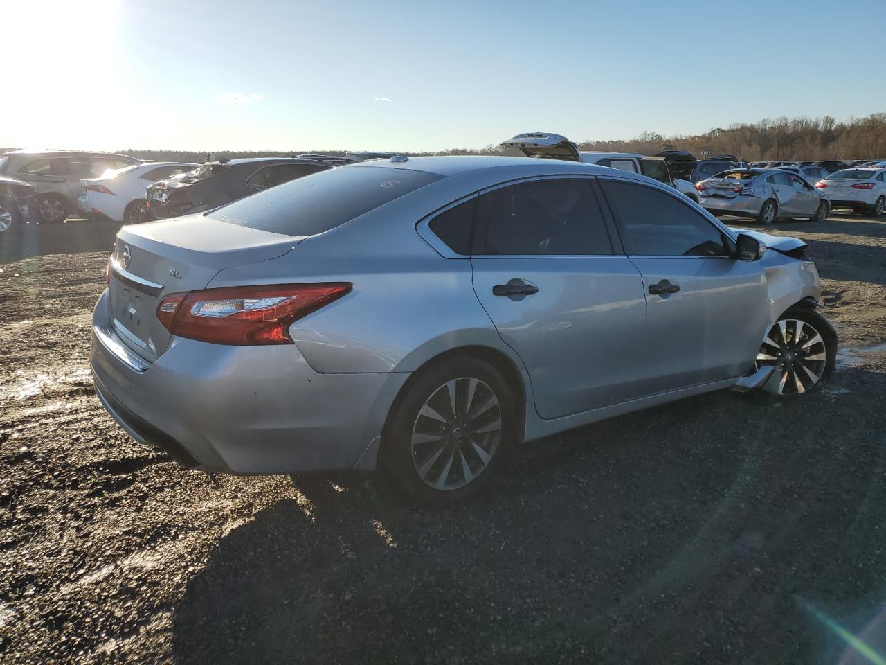 2016 Nissan Altima - Image 3