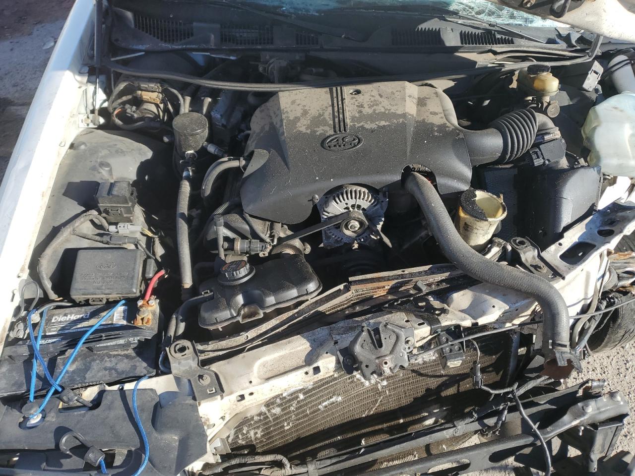 2000 Mercury Grand Marquis Gs VIN: 2MEFM74W4YX609402 Lot: 81341414