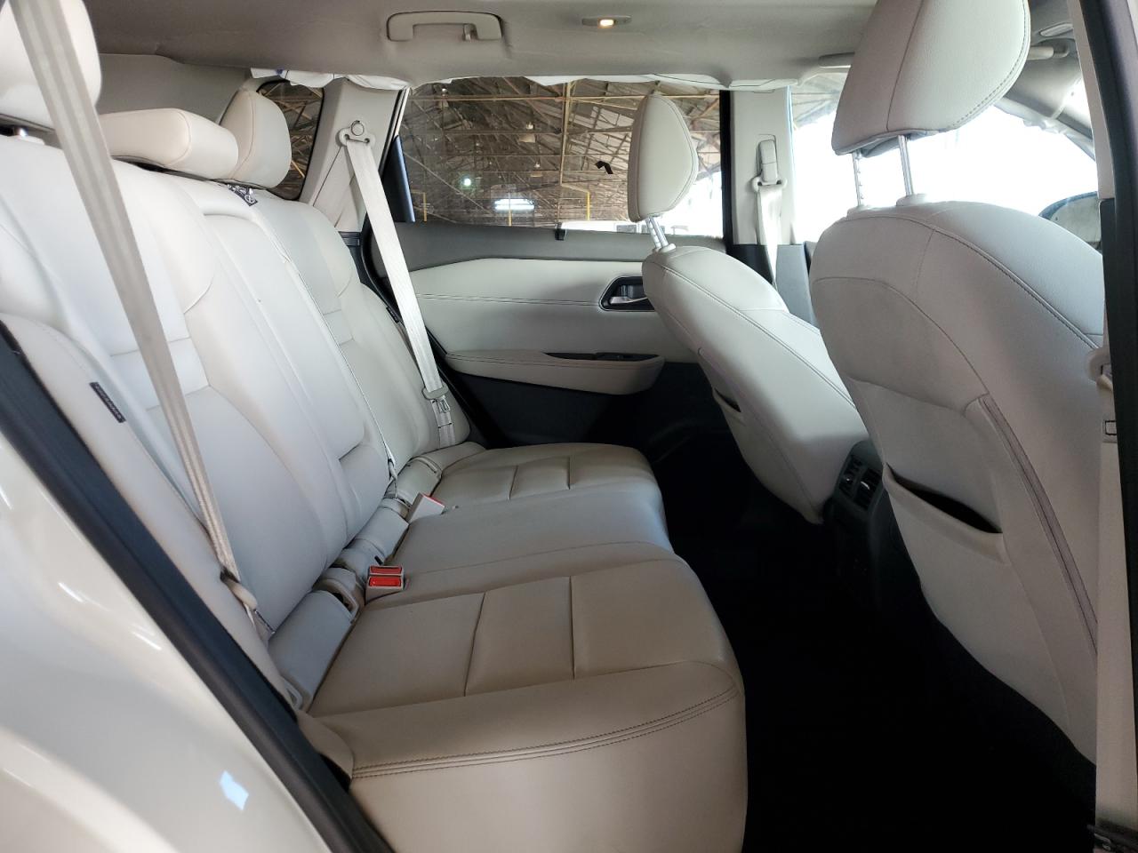 2021 Nissan Rogue - Image 11
