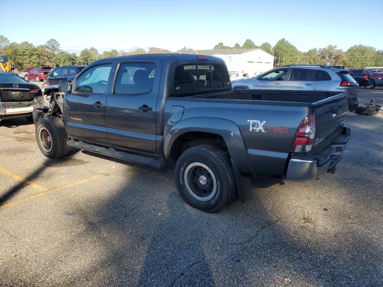 2011 Toyota Tacoma - Image 2
