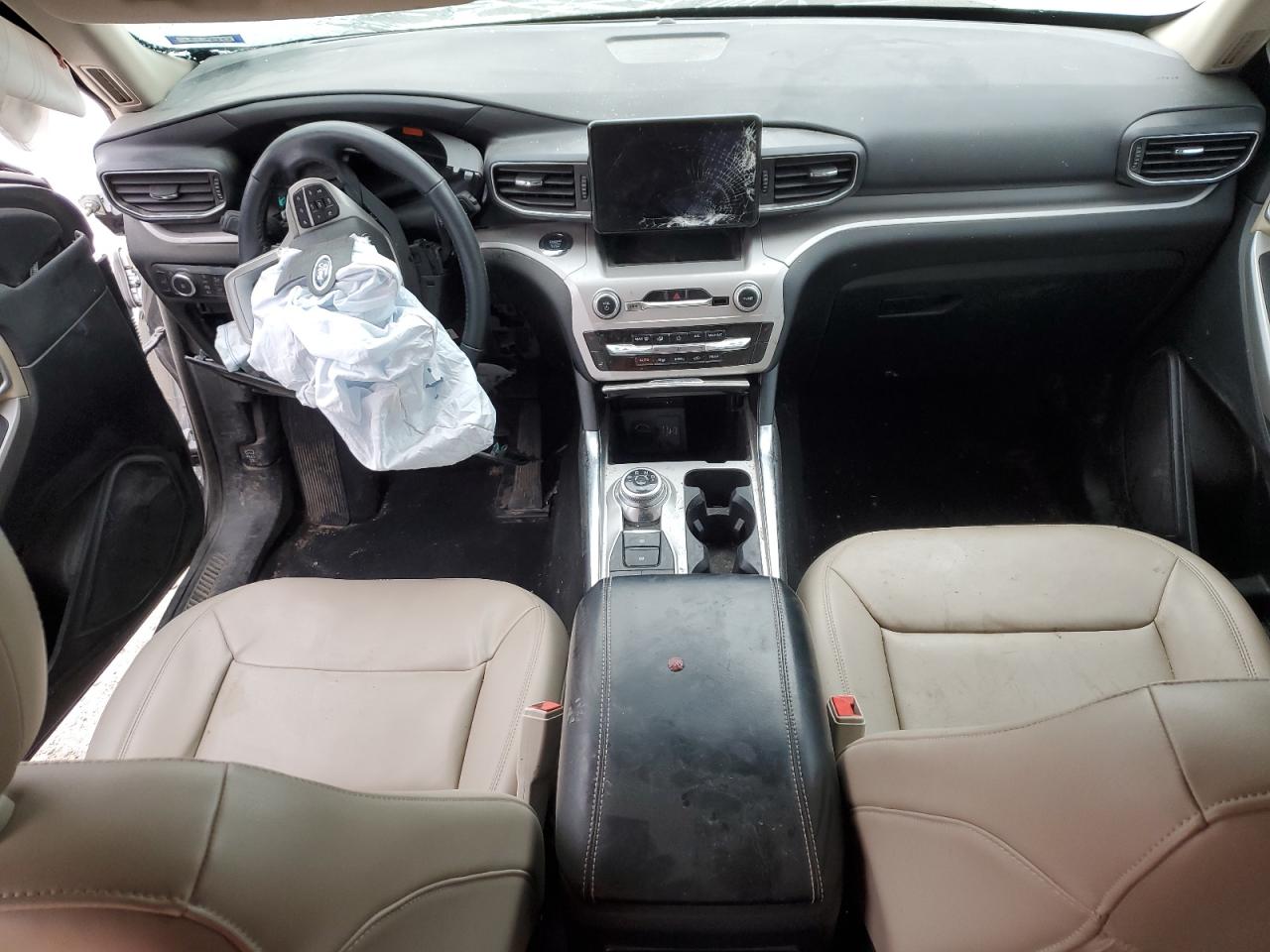 2023 Ford Explorer - Image 8