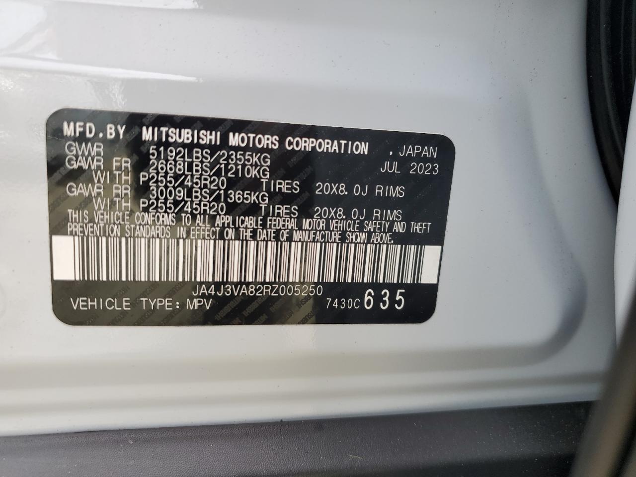 2024 Mitsubishi Outlander - Image 13