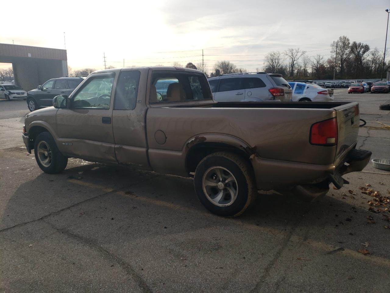2002 Chevrolet S-10 Pickup - Image 2