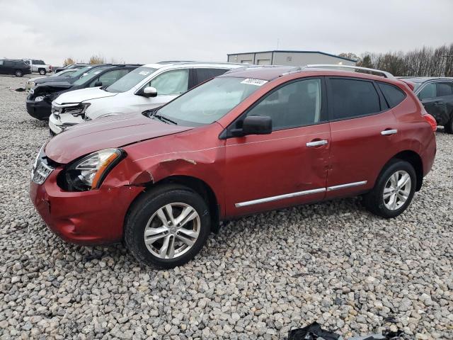  NISSAN ROGUE 2015 Красный