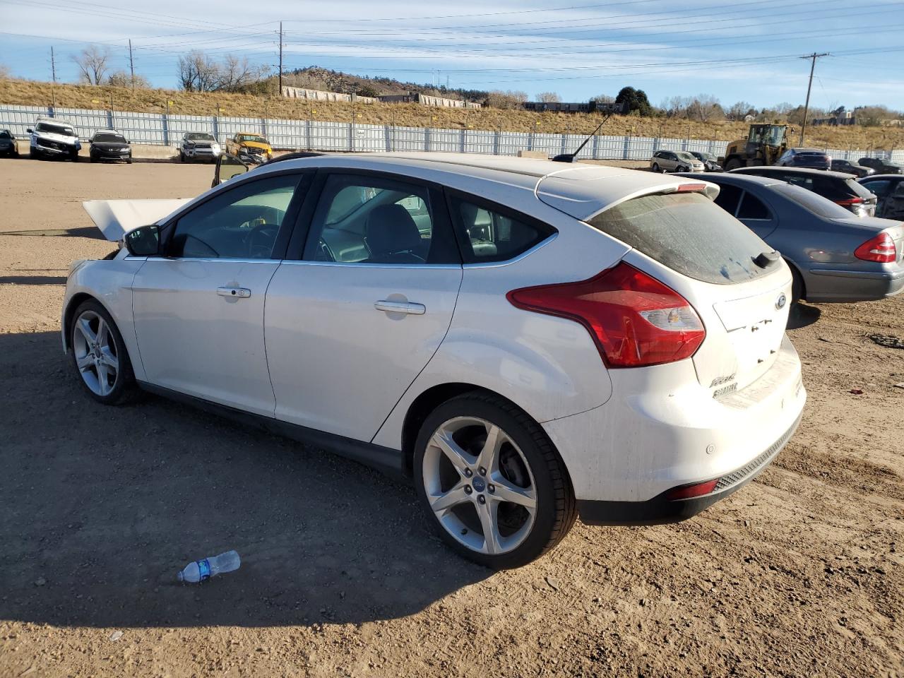 VIN 1FADP3N28DL123838 2013 FORD FOCUS no.2