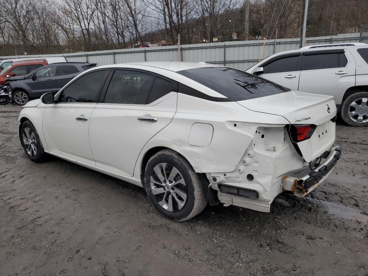 2019 Nissan Altima - Image 2