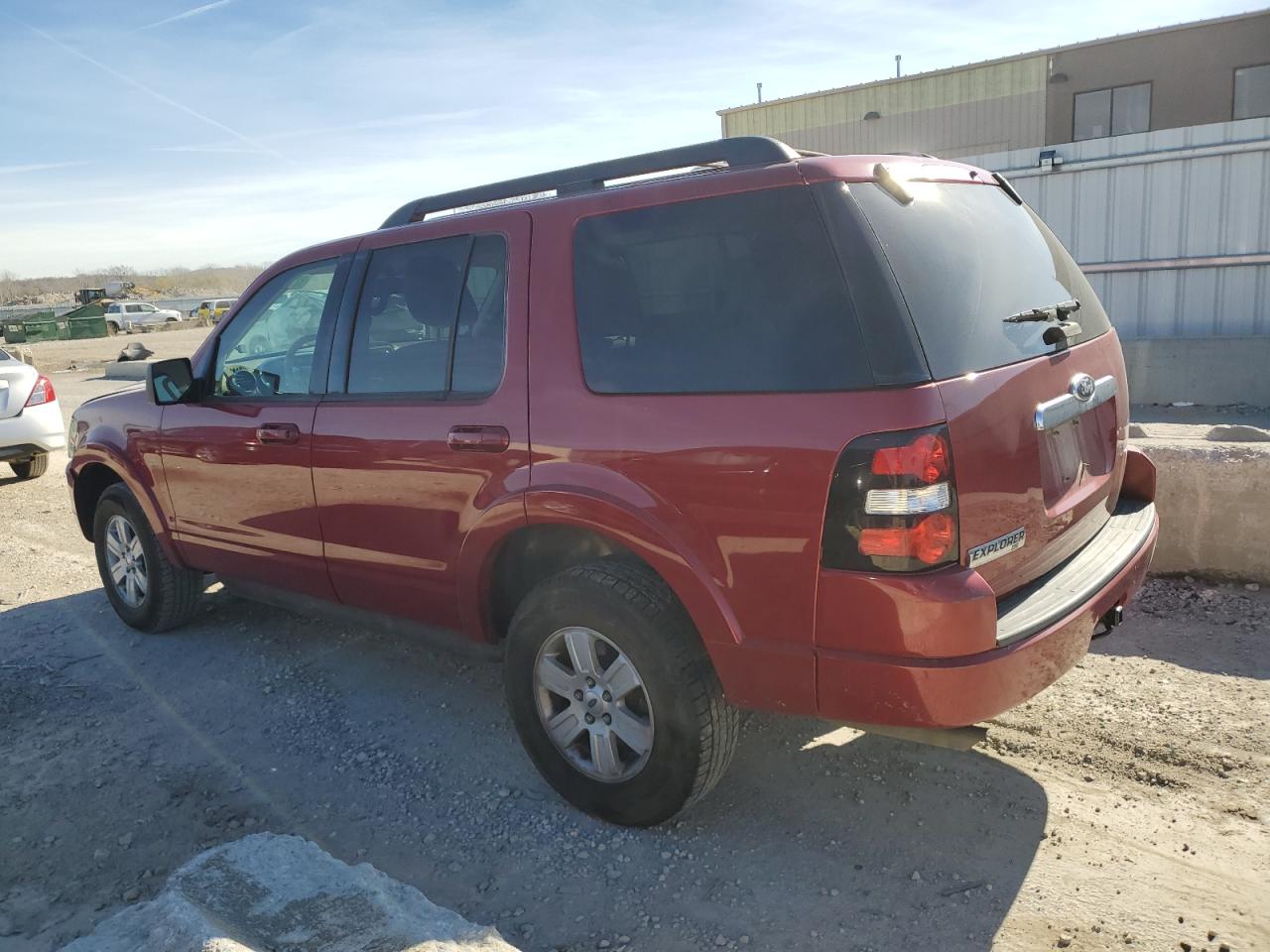 2010 Ford Explorer - Image 2