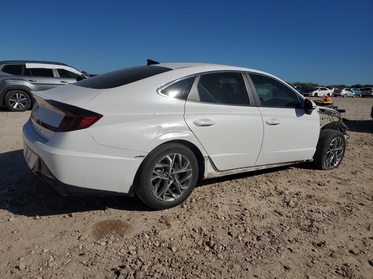 2022 Hyundai Sonata - Image 3