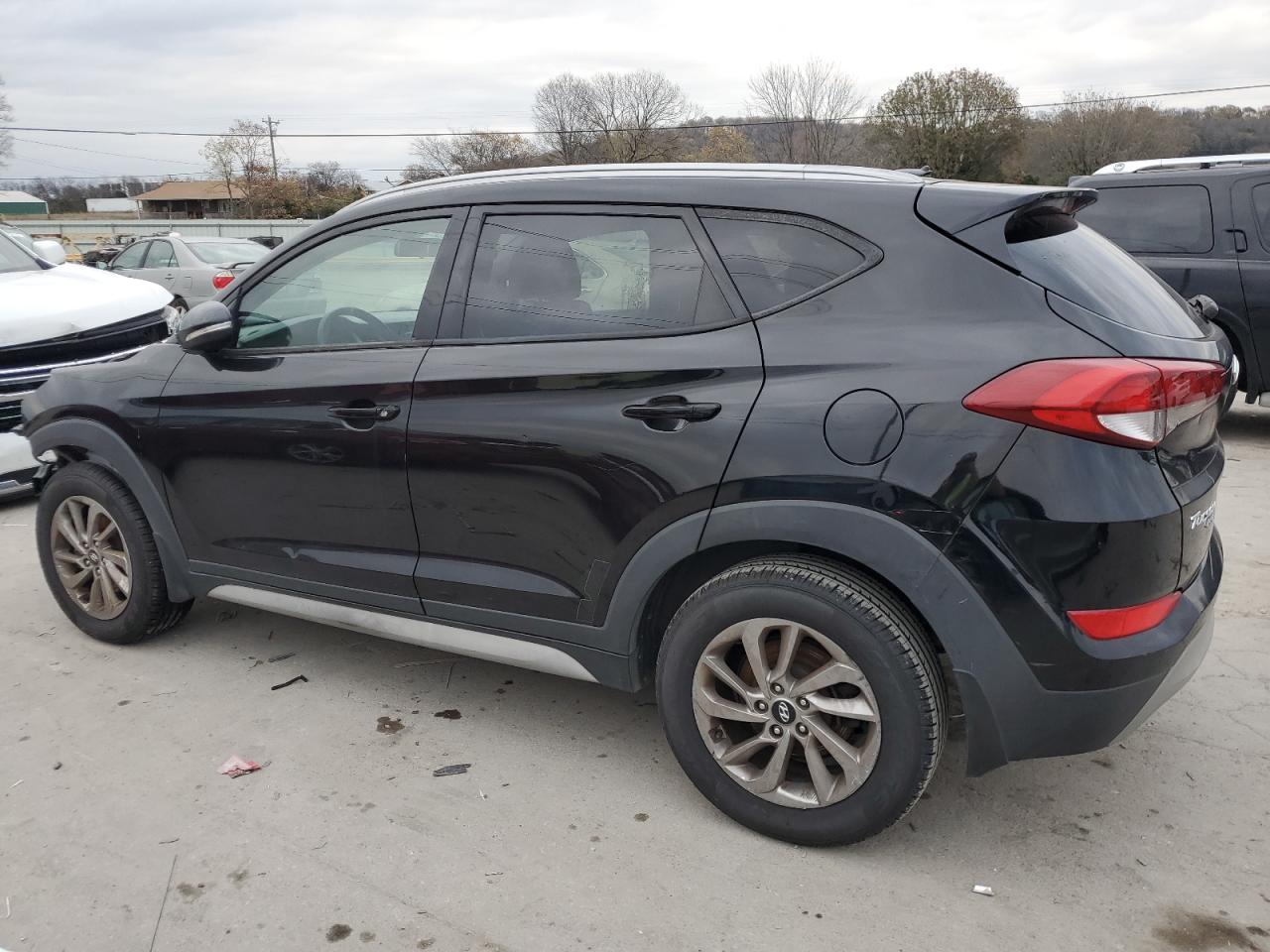 VIN KM8J33A20HU435713 2017 HYUNDAI TUCSON no.2