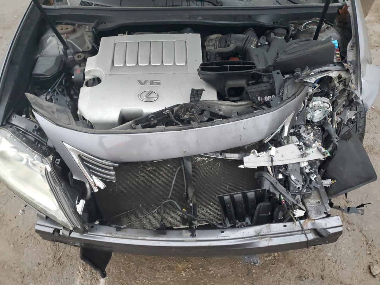 2013 Lexus ES - Image 11