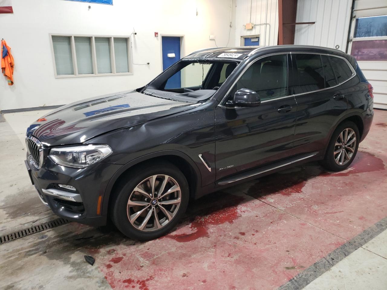 VIN 5UXTR9C59JLC79125 2018 BMW X3 no.1